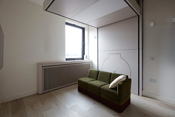 Studio To Rent In Lowlands Road, Harrow, Middlesex, HA1