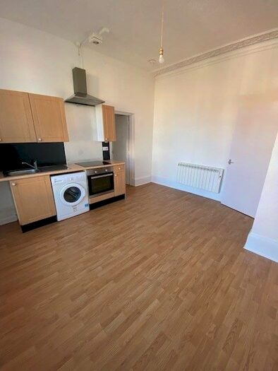 Studio To Rent In Radstock Road, Southampton, SO19