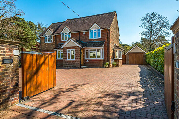 4 Bedroom Detached House For Sale In Seale Lane, Seale, Farnham, GU10
