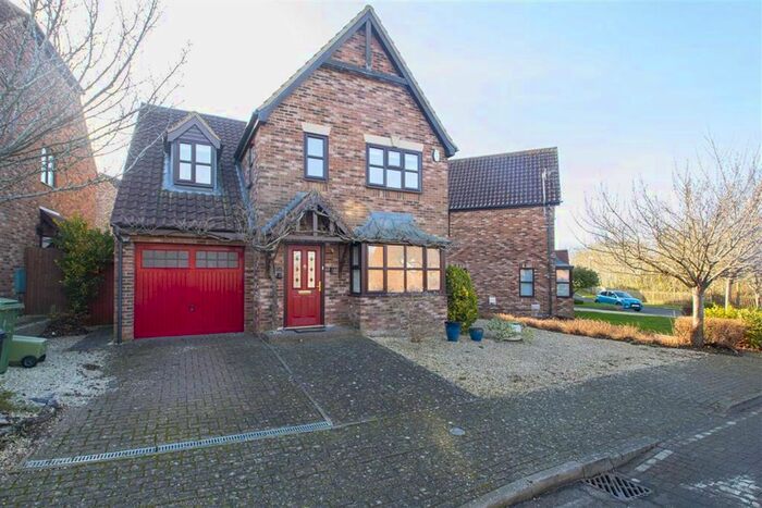 3 Bedroom Detached House To Rent In Powis Lane, Emerson Valley, Milton Keynes MK4