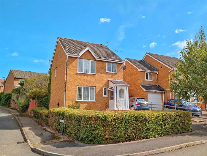 3 Bedroom Detached House For Sale In Tiberius Avenue, Lydney, GL15