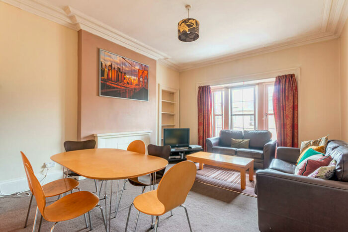 5 Bedroom Flat To Rent In L – Brougham Street, Edinburgh, EH3