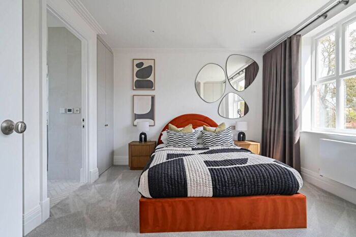 4 Bedroom House For Sale In Trent Park, Enfield, Barnet, EN4