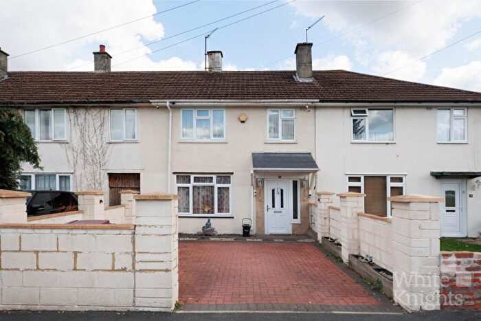 4 Bedroom Terraced House For Sale In Blandford Road, Reading, Berkshire, RG2