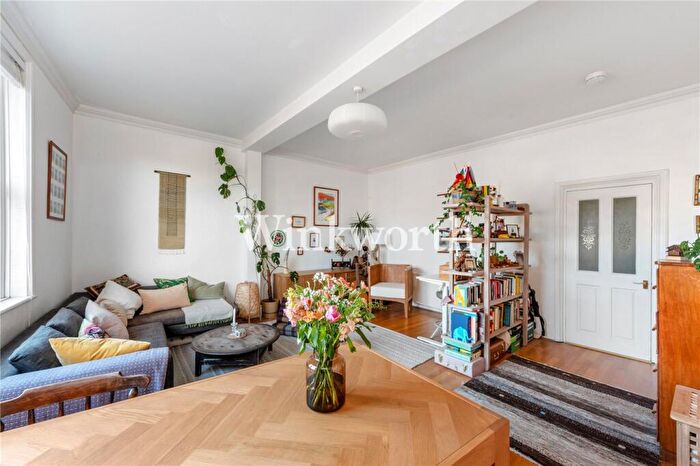 4 Bedroom Apartment For Sale In Wightman Road, London, N4