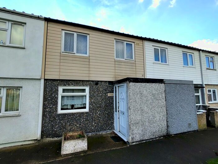 3 Bedroom Terraced House To Rent In Foxglove Road, South Ockendon RM15