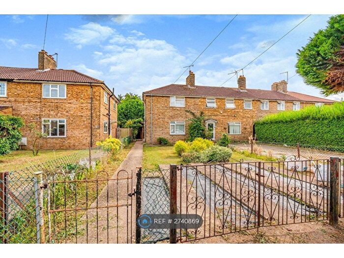 3 Bedroom End Of Terrace House To Rent In Castle Avenue, West Drayton, UB7