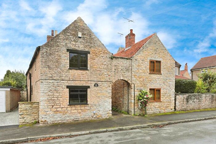 2 Bedroom Cottage For Sale In Church Lane, Carlton-In-Lindrick, Worksop, S81