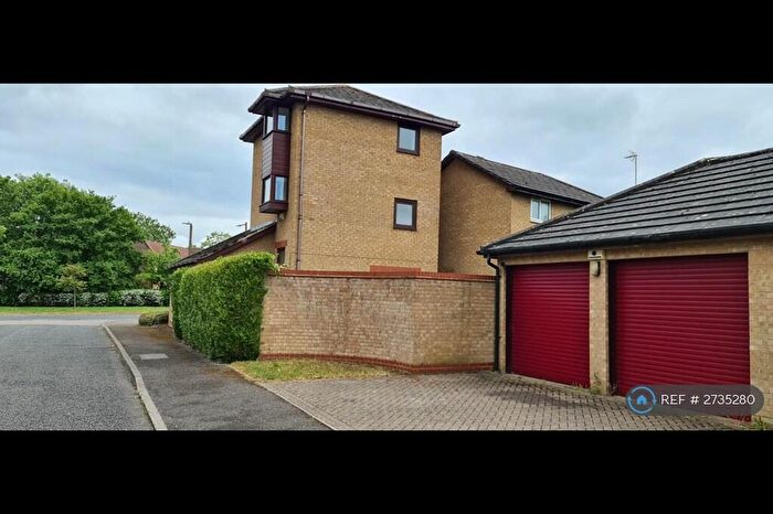 3 Bedroom Detached House To Rent In Chevalier Grove, Crownhill, Milton Keynes, MK8