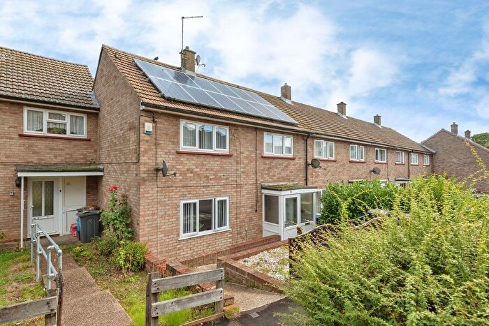 3 Bedroom Terraced House For Sale In Nightingale Walk, Stevenage, SG2