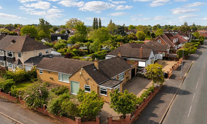 3 Bedroom Detached Bungalow For Sale In Thingwall Drive, Irby, Wirral, CH61