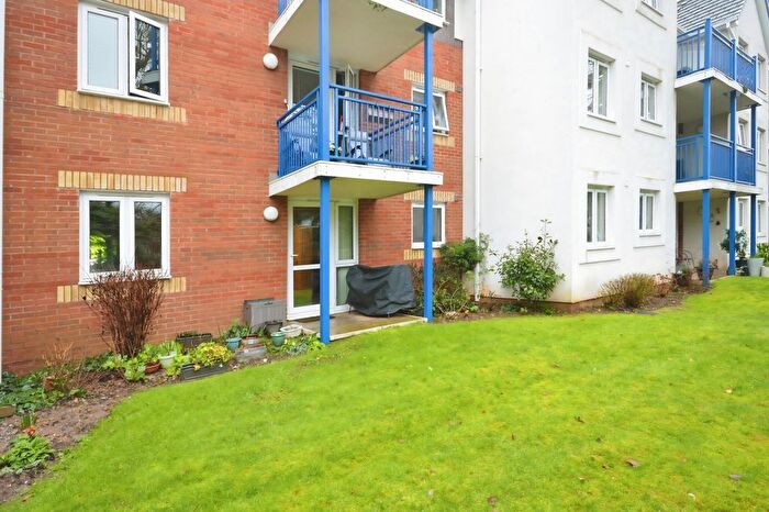 1 Bedroom Property For Sale In Cowick Street, Exeter, Devon, EX4