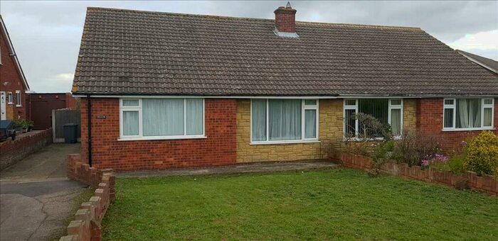 3 Bedroom Bungalow To Rent In St Michaels Close, Canterbury, CT2