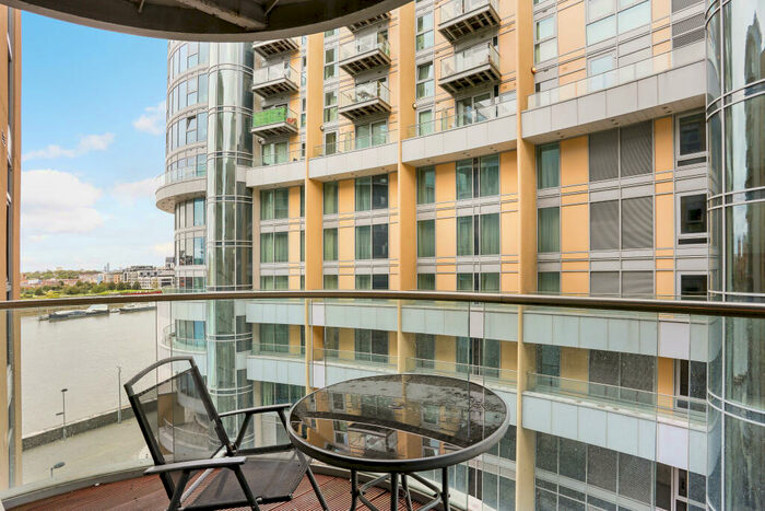 2 Bedroom Flat To Rent In Orbis Wharf, Battersea, SW11