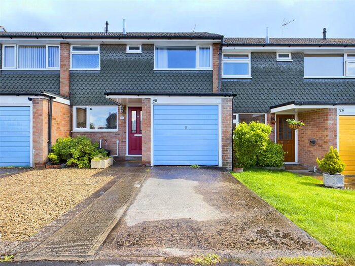3 Bedroom Terraced House To Rent In Middle Way, Chinnor, OX39