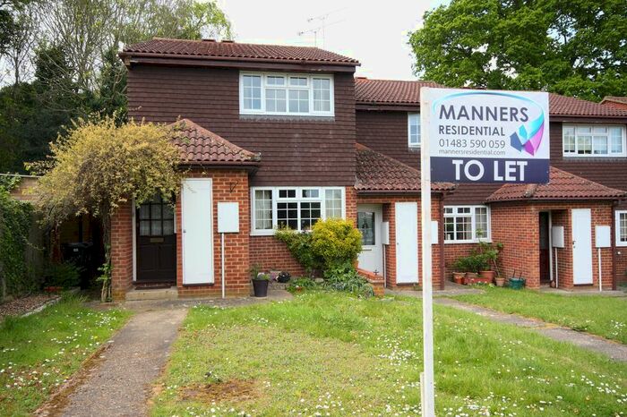 1 Bedroom Maisonette To Rent In Ashley Court, St. Johns, Woking GU21