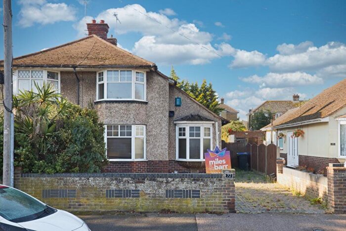 3 Bedroom Semi-Detached House For Sale In Station Approach Road, Ramsgate, CT11