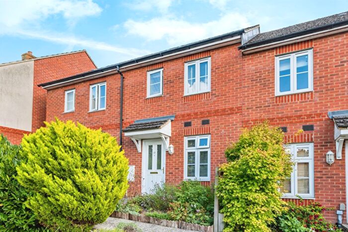 2 Bedroom Terraced House For Sale In Rivermead Road, Oxford, OX4