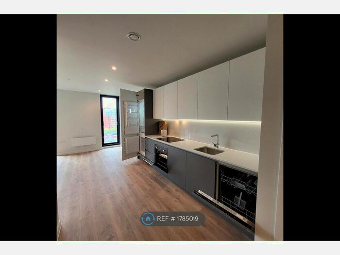 1 Bedroom Flat To Rent In Aspin Lane, Manchester, M4
