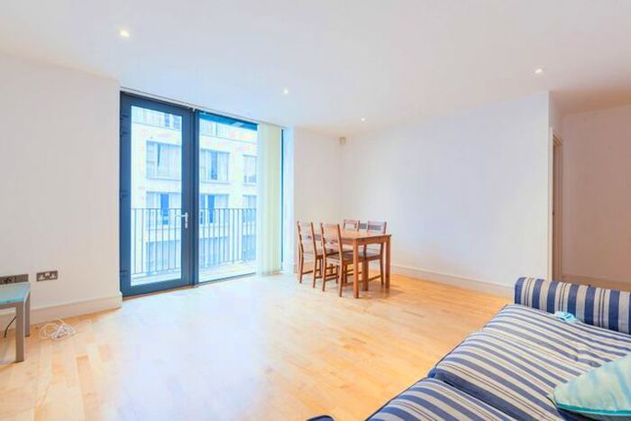 2 Bedroom Flat To Rent In City Walk, London Bridge, London, SE1