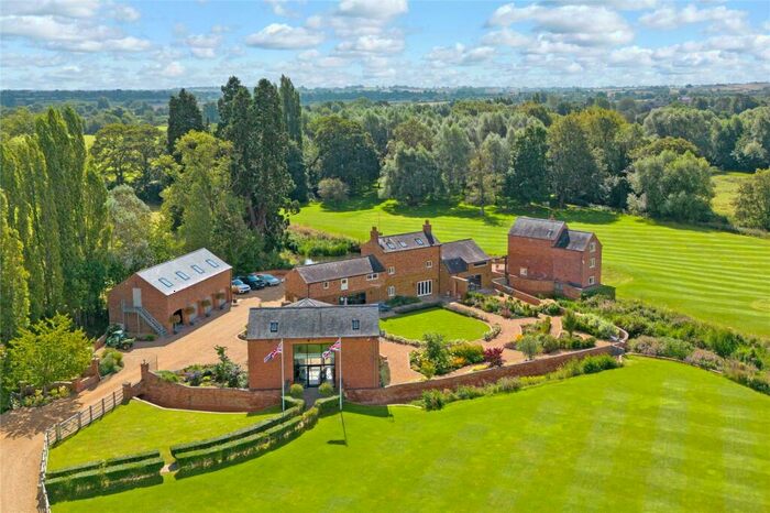 5 Bedroom Detached House For Sale In Upper Heyford, Northamptonshire, NN7