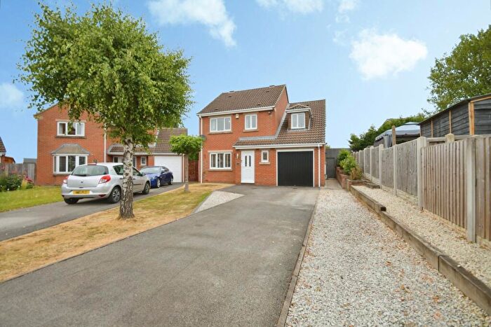 4 Bedroom Detached House For Sale In Barry Road, Brimington, Chesterfield, Derbyshire, S43