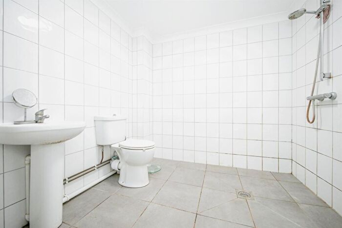 1 Bedroom Apartment For Sale In Eld Lane, Colchester, CO1