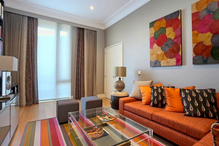 2 Bedroom Flat To Rent In Faraday Road, London, W10