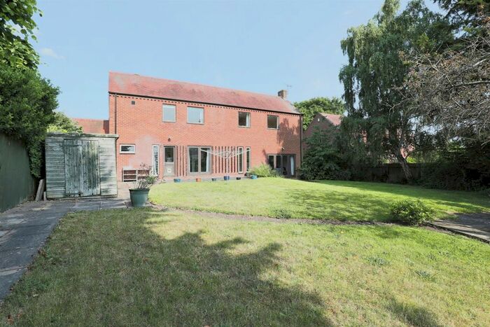 4 Bedroom Detached House For Sale In Farther Sand Close, Hampton Lucy, Warwick, CV35