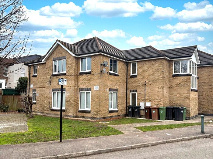 2 Bedroom Flat To Rent In Brunel Road, Walthamstow, E17