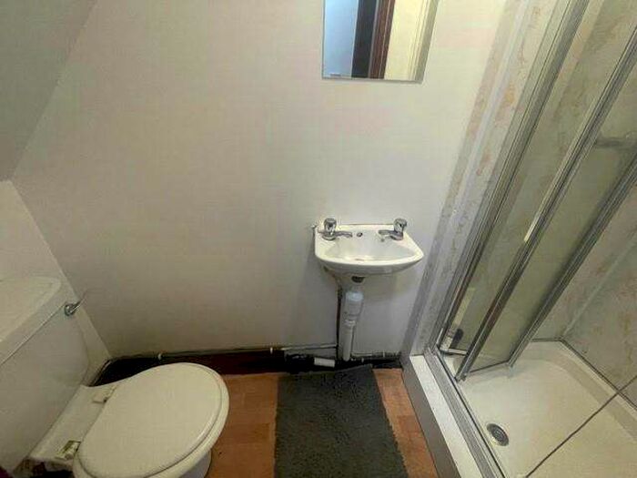 5 Bedroom Property To Rent In Ladybarn Road, Fallowfield, Manchester, M14