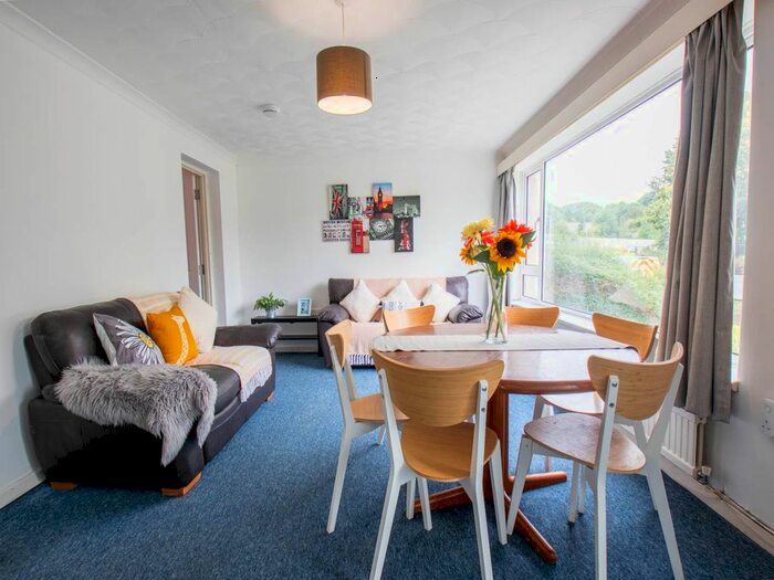 6 Bedroom Property To Rent In Tenterden Drive, Canterbury, Kent, CT2