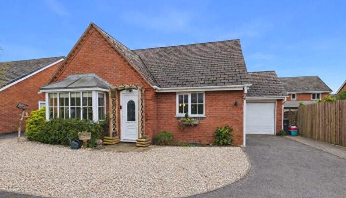 3 Bedroom Detached Bungalow For Sale In Cae Haidd, Llanymynech, SY22