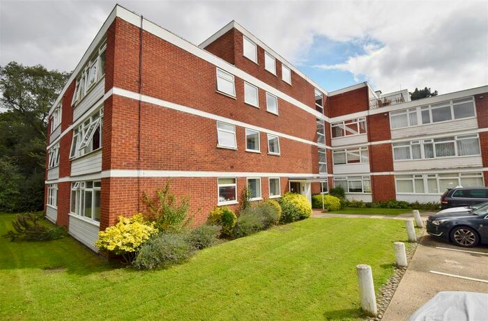 1 Bedroom Flat To Rent In Beaver Close, Hampton, TW12