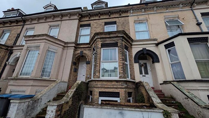 1 Bedroom Flat To Rent In Folkestone Road, Dover, CT17
