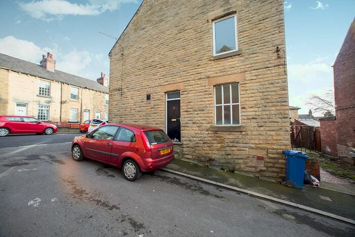 2 Bedroom Flat To Rent In Snape Hill Road, Darfield, Barnsley, South Yorkshire, S73