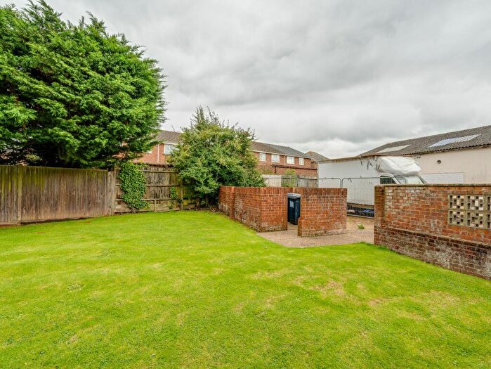 1 Bedroom Flat To Rent In Windsor Court, Windsor Way, Polegate, BN26