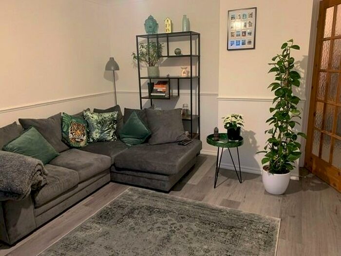 1 Bedroom Flat To Rent In Coupals Close, Haverhill, Suffolk, CB9