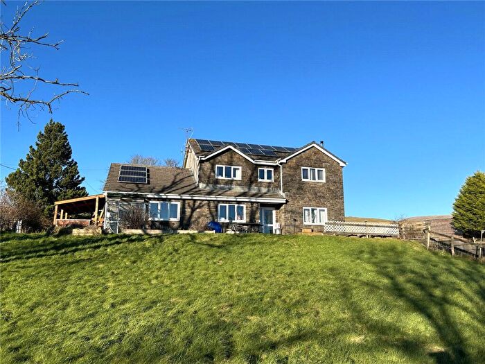 4 Bedroom Detached House For Sale In Mountain Road, Upper Brynamman, Ammanford, Carmarthenshire, SA18