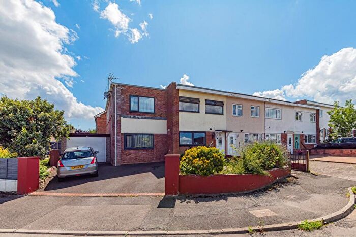 4 Bedroom End Of Terrace House For Sale In Uplands Crescent, Llandough, Penarth, CF64
