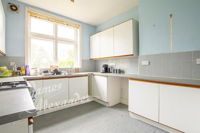 4 Bedroom Detached House For Sale In Pollards Hill North, London, SW16