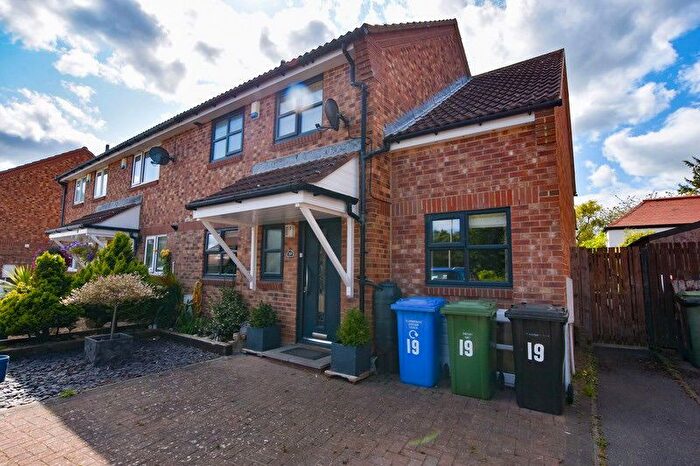 3 Bedroom Semi Detached House For Sale In Drake Close, Whitby, YO21