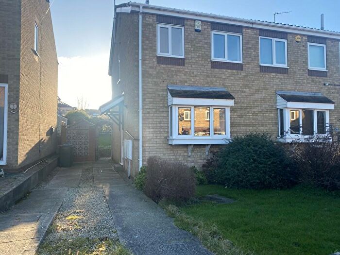 2 Bedroom Semi-Detached House To Rent In Ferndale Drive, Bramley, S66