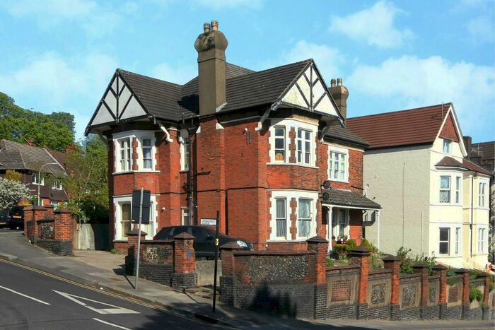 Studio To Rent In Muswell Hill, London, N10