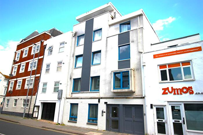 2 Bedroom Apartment To Rent In Clarendon Road, Southsea, PO4