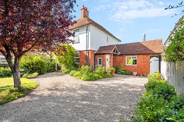 4 Bedroom Semi-Detached House For Sale In The Croft, Aston Tirrold, OX11