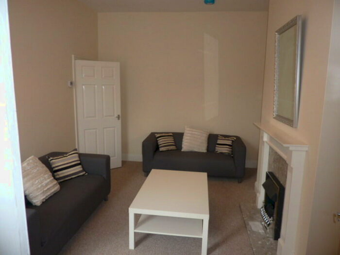 3 Bedroom Flat To Rent In Trewhitt Road, Heaton, NE6