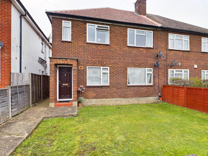 2 Bedroom Apartment For Sale In Great Central Avenue, Ruislip, HA4