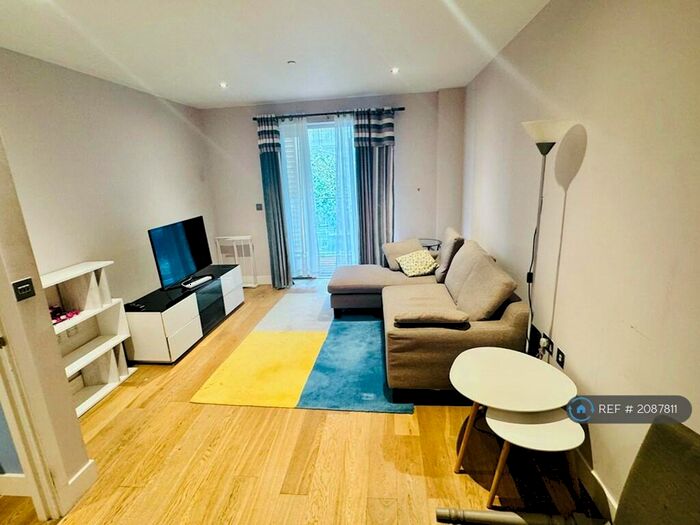 1 Bedroom Flat To Rent In Hancock House, London, SE18