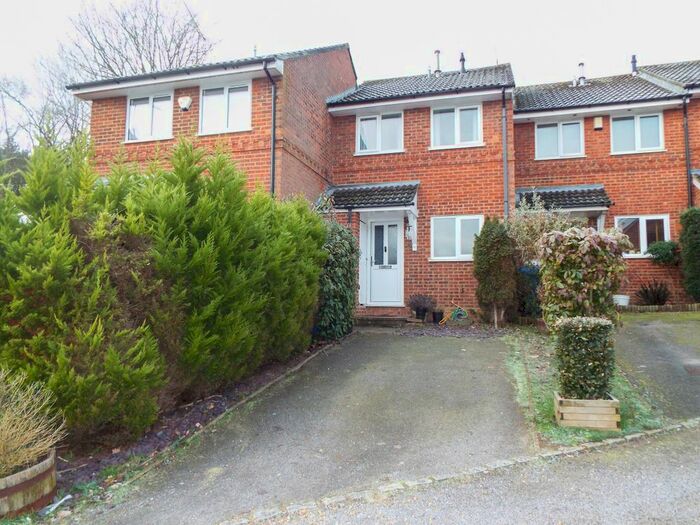2 Bedroom Town House To Rent In Tamworth, Bracknell, RG12